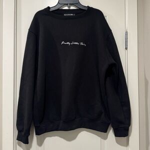 PrettyLittleThing Women’s Black Crewneck Sweater